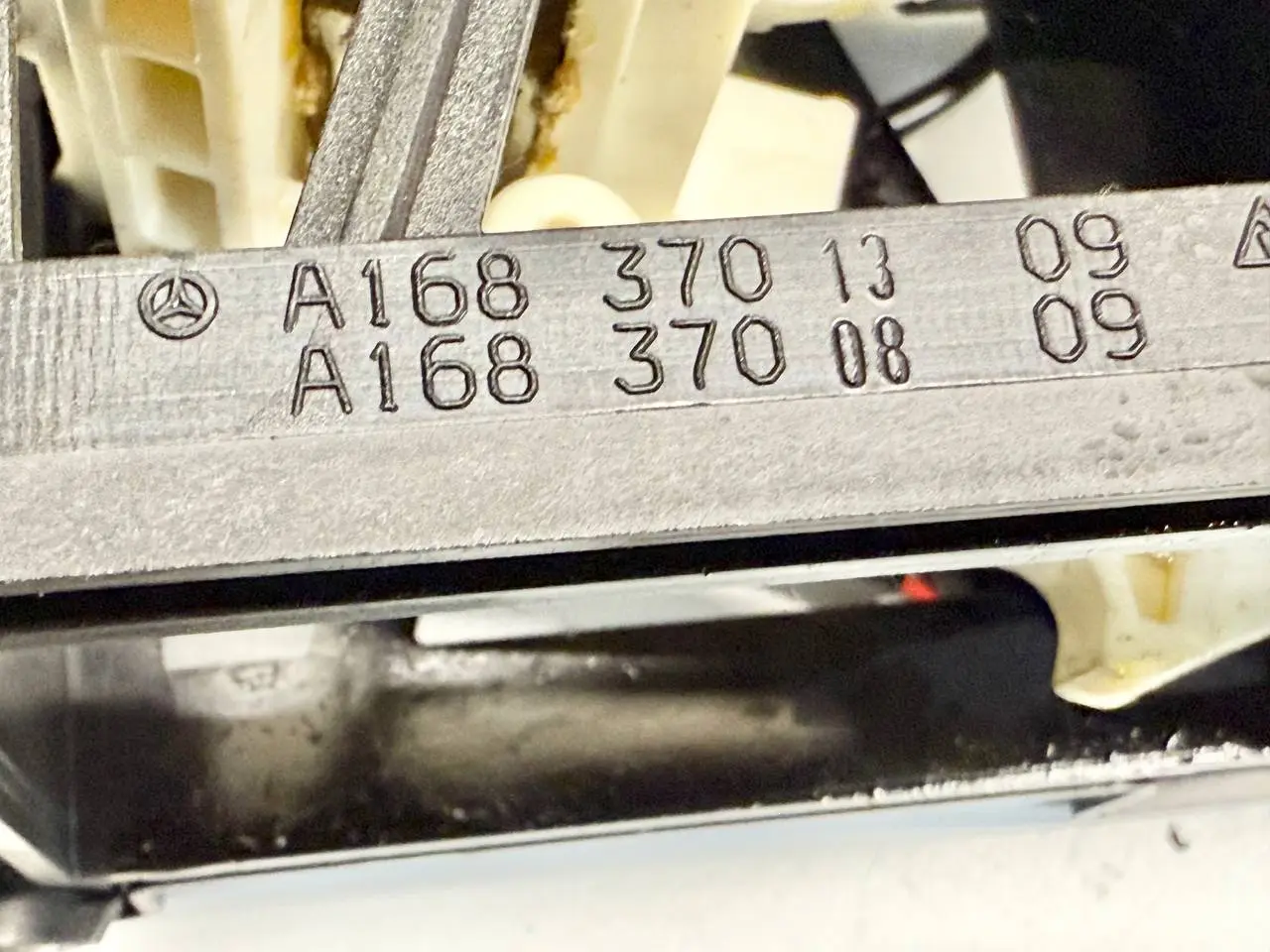 Automatik Schaltkulisse Mercedes BKlasse W245 B170 2005 A16854002447D88