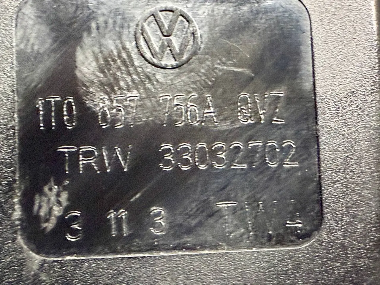 Gurt Schloss vorne rechts VW Touran 1T1 2003 1T0857756A