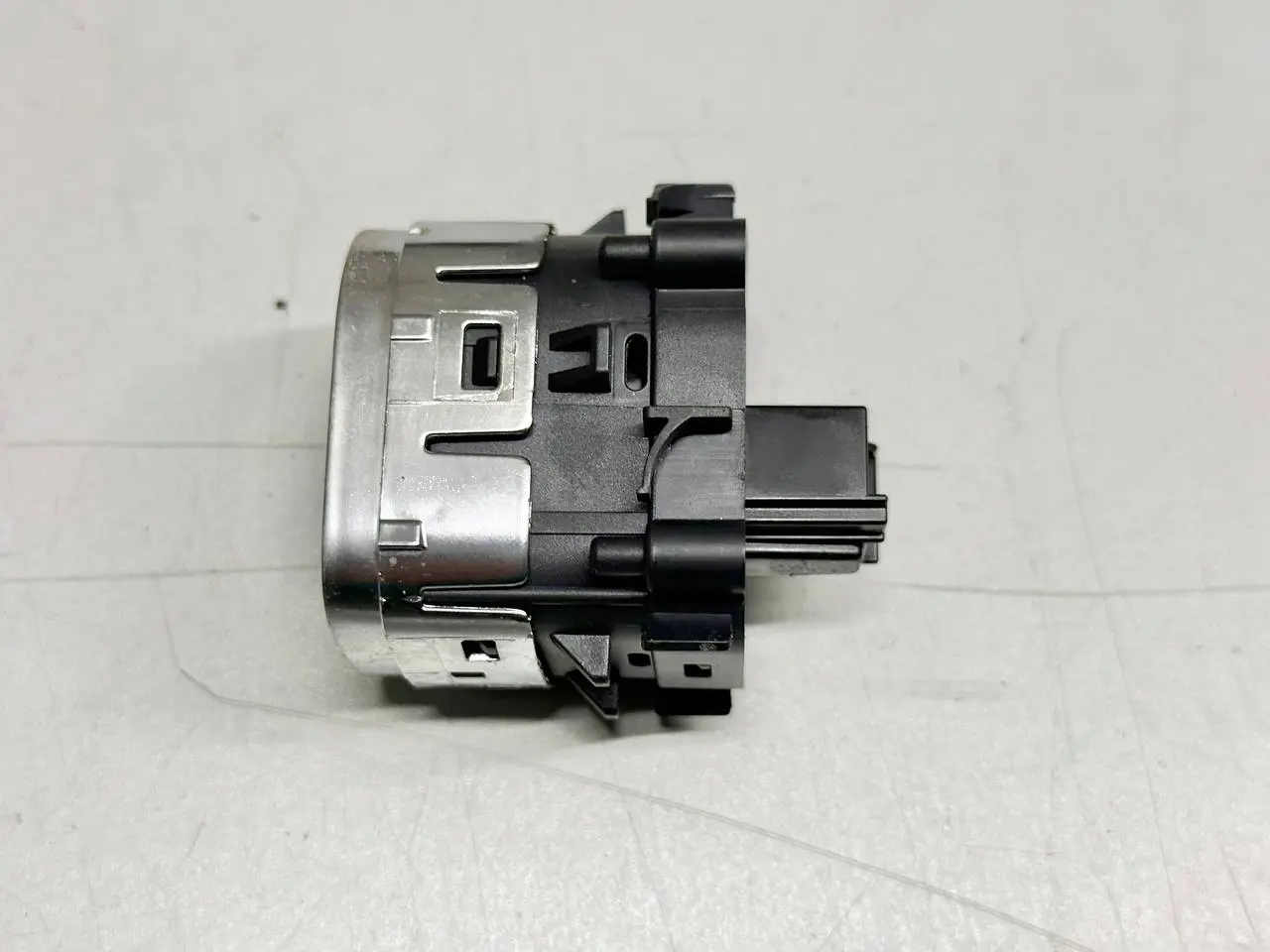 Start-Stopp Knopf Motor An Mercedes Benz W907 Sprinter 311 CDI 2023 A1779051001