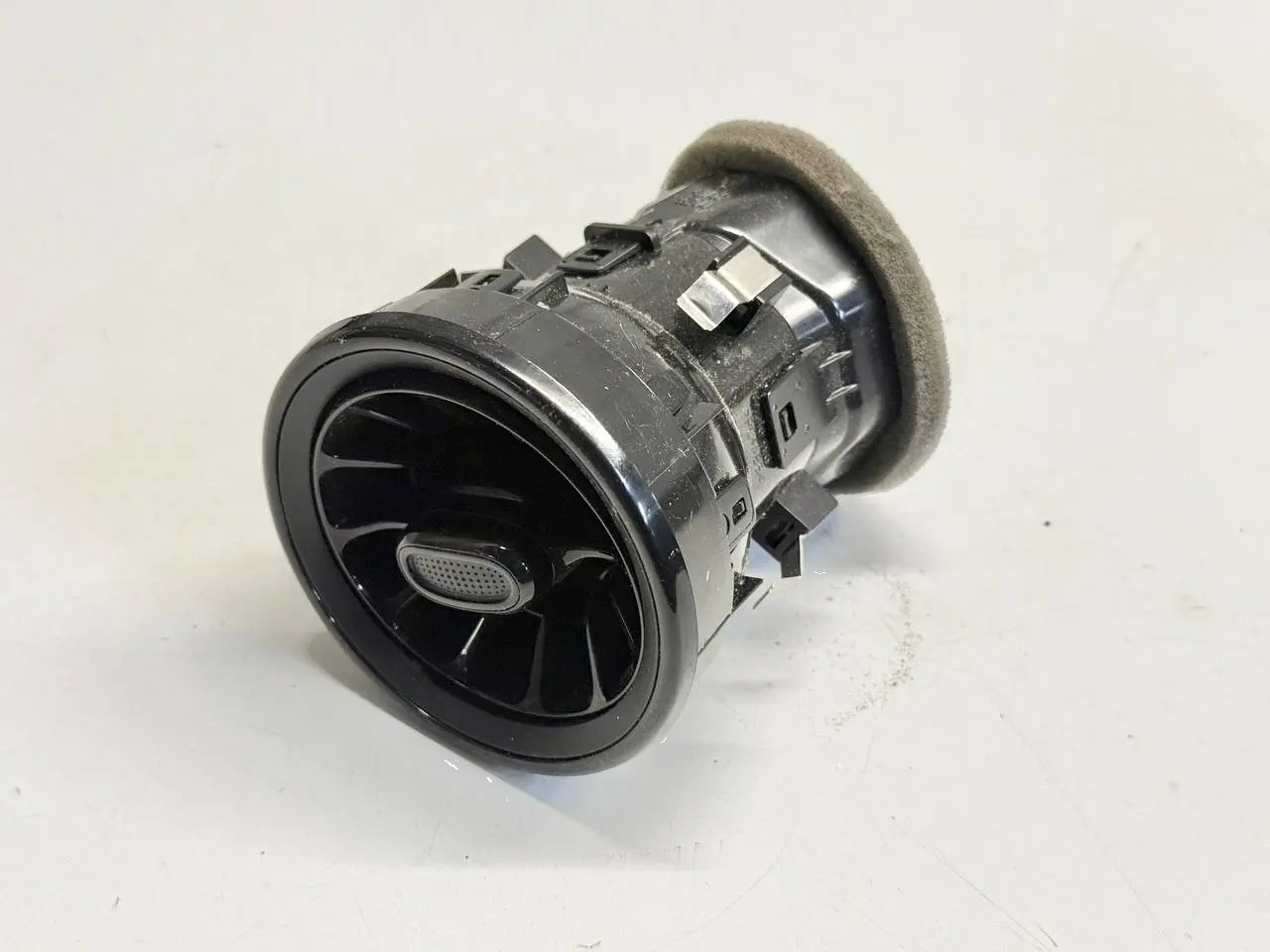 Luftausströmer Mercedes Benz W907 Sprinter 311 CDI 2023 A9108303401