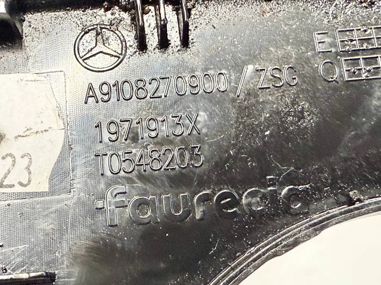 Verkleidung Radio Mercedes Benz W907 Sprinter 311 CDI 2023 A9108270900