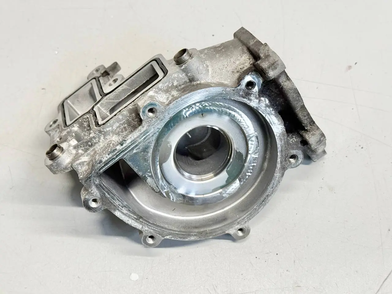 Wasserpumpe Kühlsystem Mercedes Benz W907 Sprinter 311 CDI 2023 A6542004100