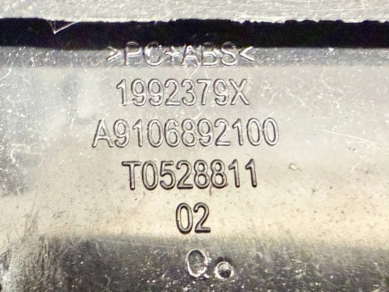 Mittelkonsole Mercedes Benz W907 Sprinter 311 CDI 2023 A9106802501