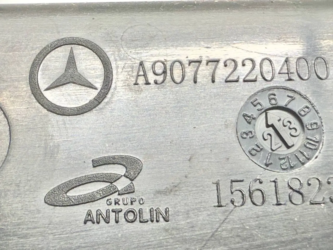 Schalter Fensterheber Mercedes Benz W907 Sprinter 311 CDI 2023 A9077220400