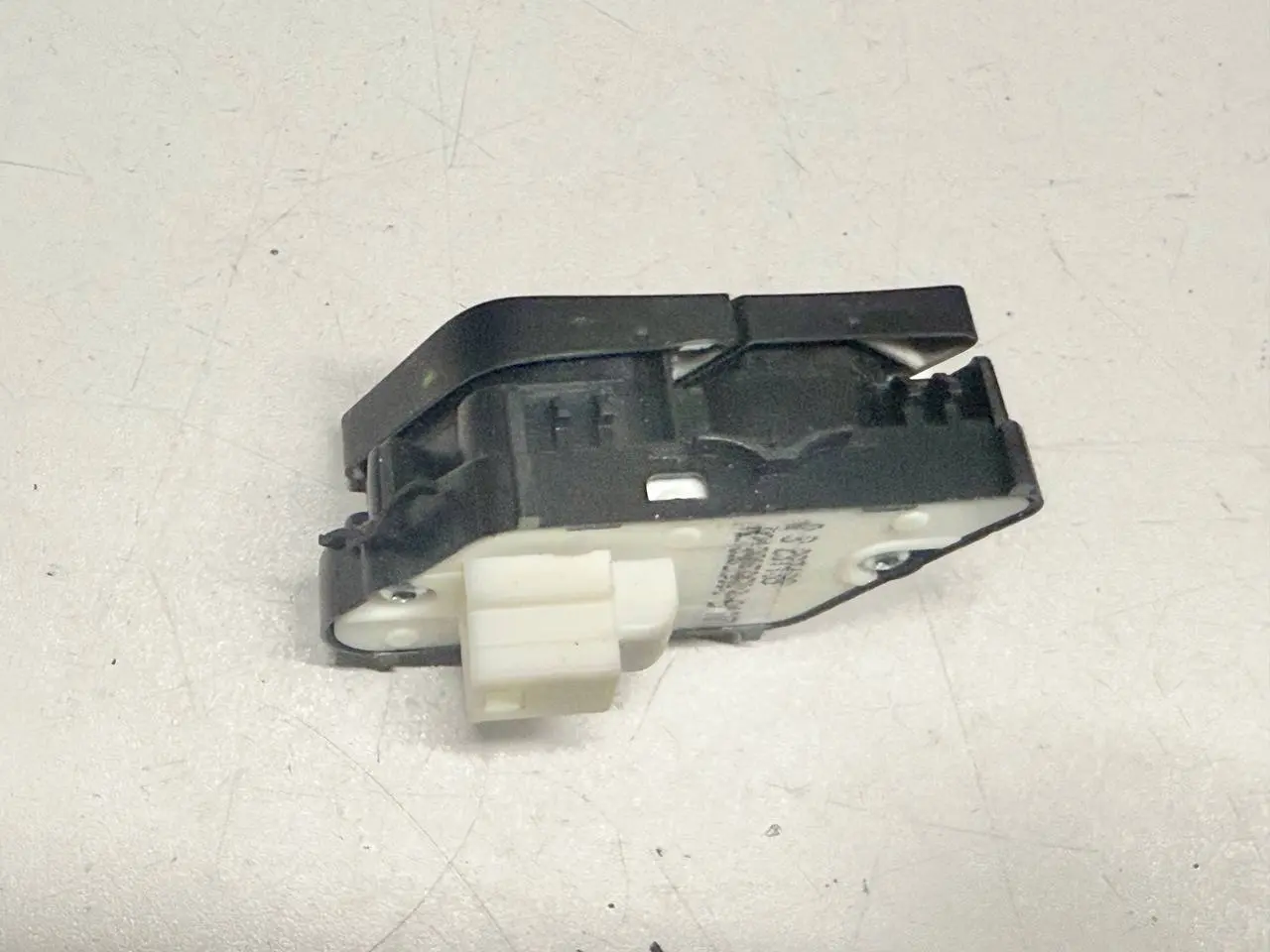 Schalter Zentralverriegelung Mercedes Benz W907 Sprinter 311 CDI 2023 032715