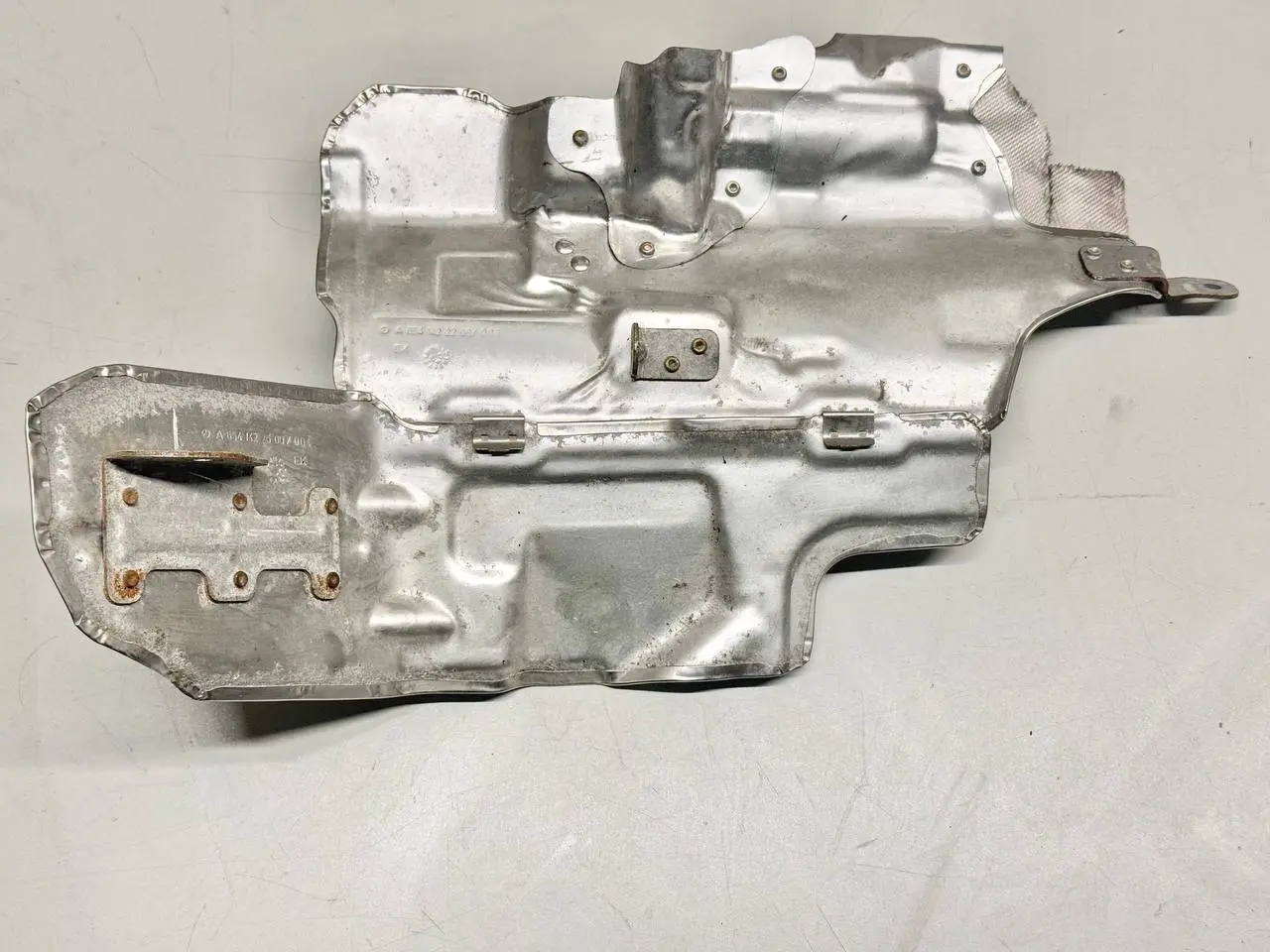 Hitzeschild Wärmeplatte Mercedes Benz W907 Sprinter 311 CDI 2023 A6541422200