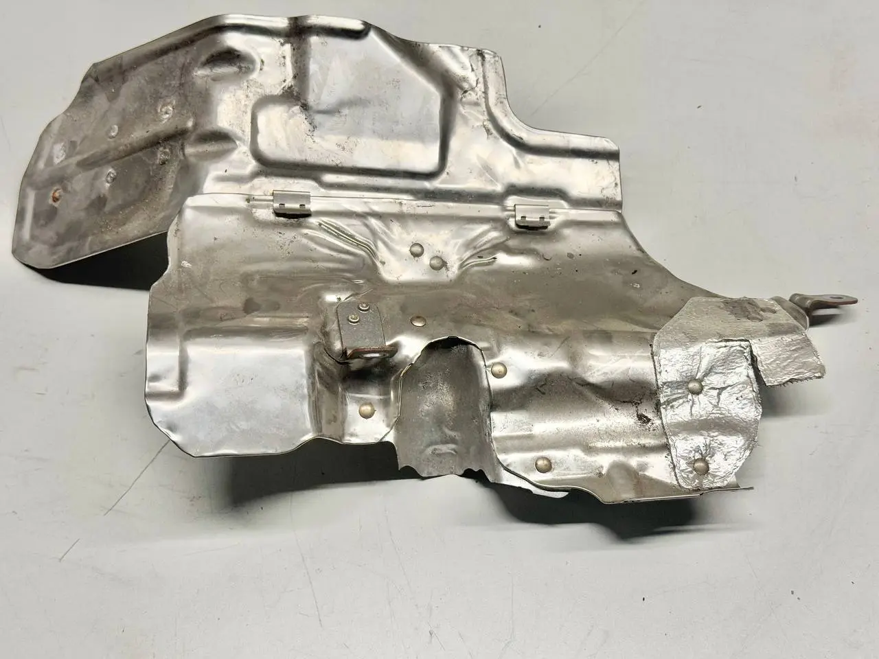 Hitzeschild Wärmeplatte Mercedes Benz W907 Sprinter 311 CDI 2023 A6541422200