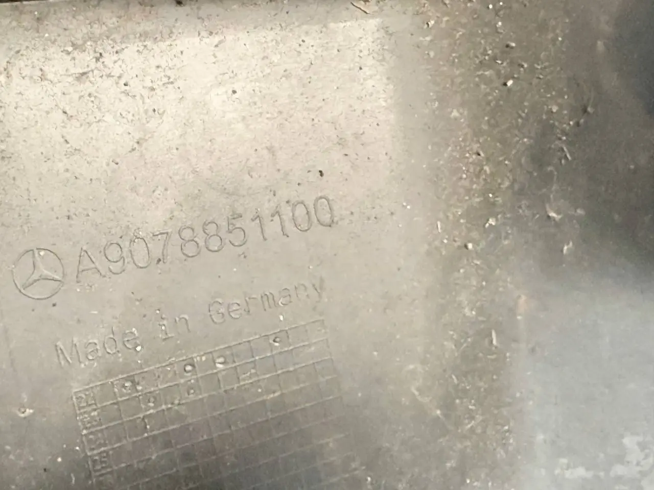 Hintere Stoßstange Mercedes Benz W907 Sprinter 311 CDI 2023 A9078851100