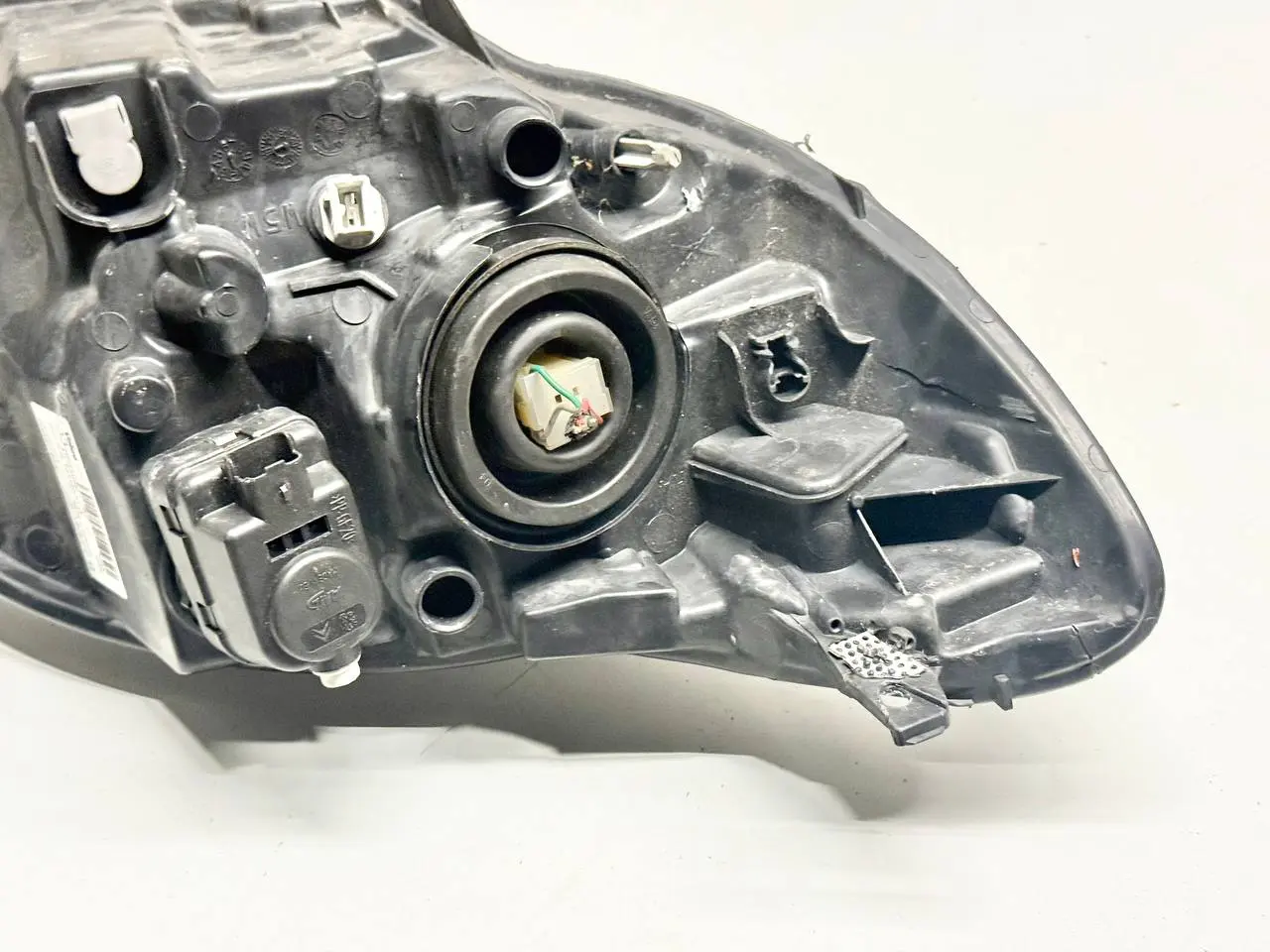 Scheinwerfer Hauptscheinwerfer Beleuchtungseinheit Peugeot 107 81170-0H030