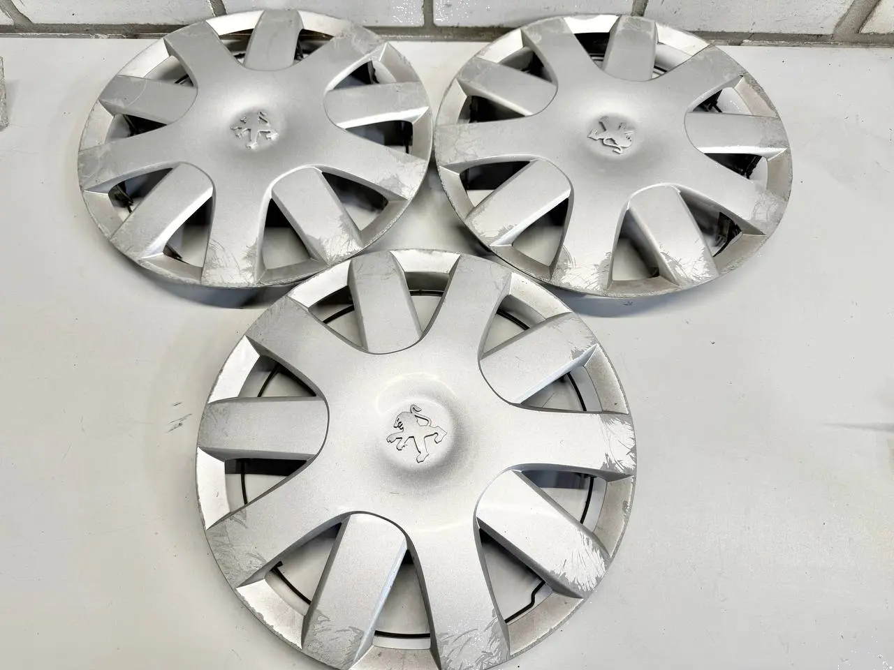 Radkappe Felgendeckel Radzierblende 4 Golf 4 Peugeot 107 1.0L 2008 426020H020