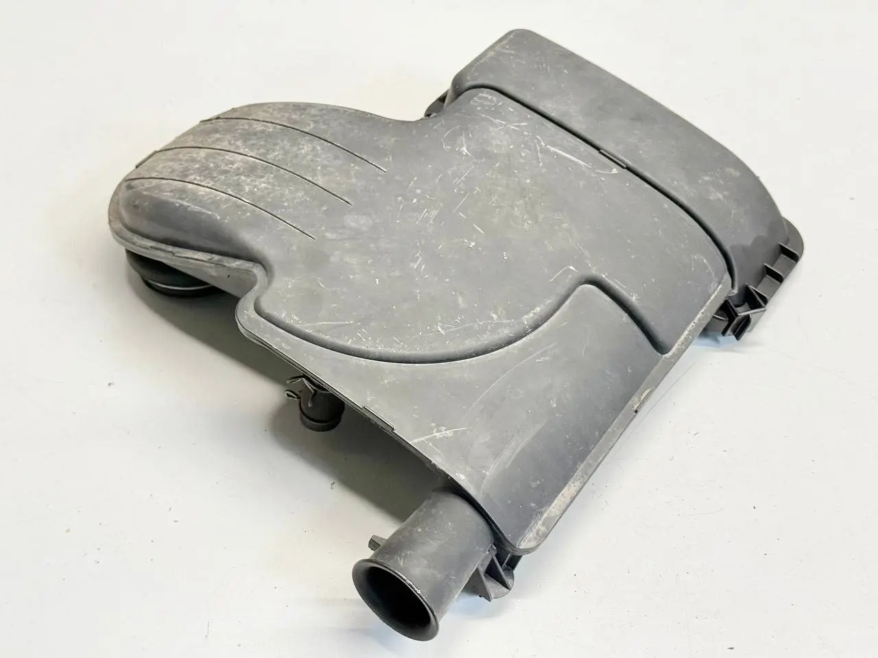 Luftfiltergehäuse, Luftfilterkasten Peugeot 107 1.0L 2008 177050Q010
