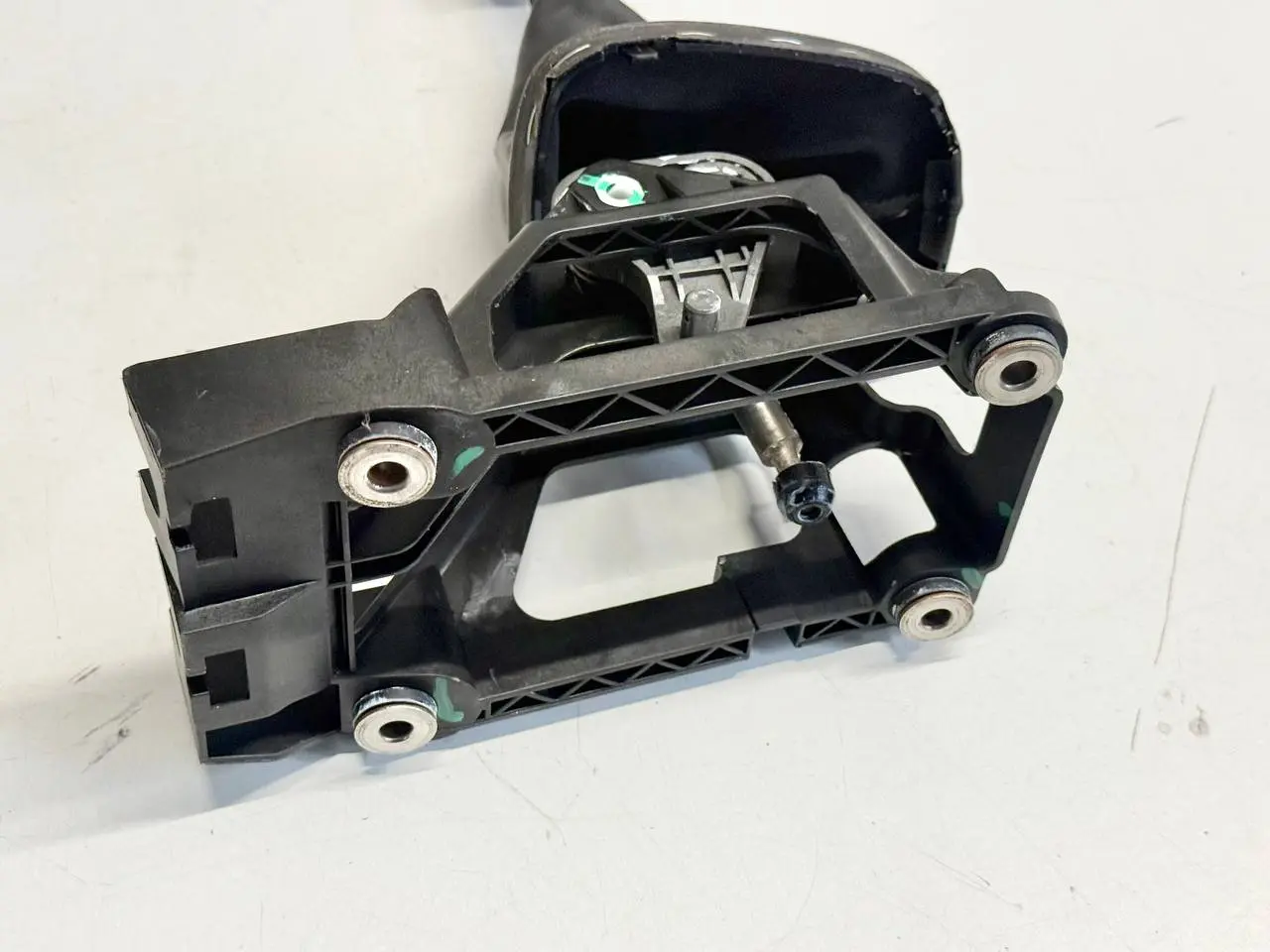 Schalthebel, Schaltkulisse Peugeot 107 1.0L 2008 335300H010