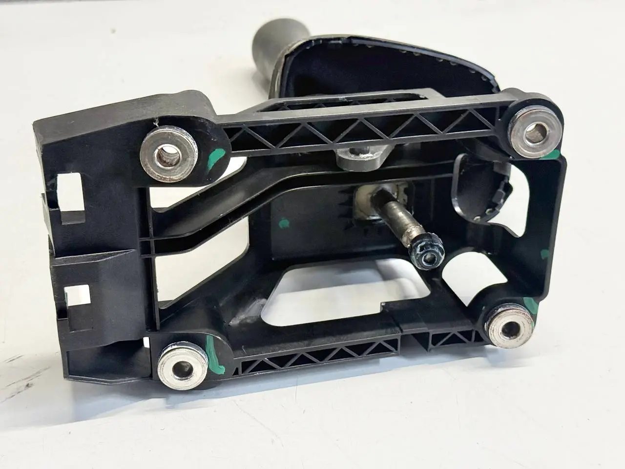 Schalthebel, Schaltkulisse Peugeot 107 1.0L 2008 335300H010