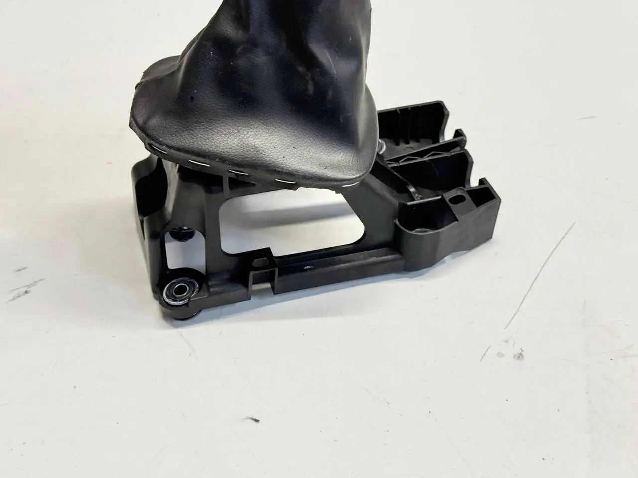 Schalthebel, Schaltkulisse Peugeot 107 1.0L 2008 335300H010