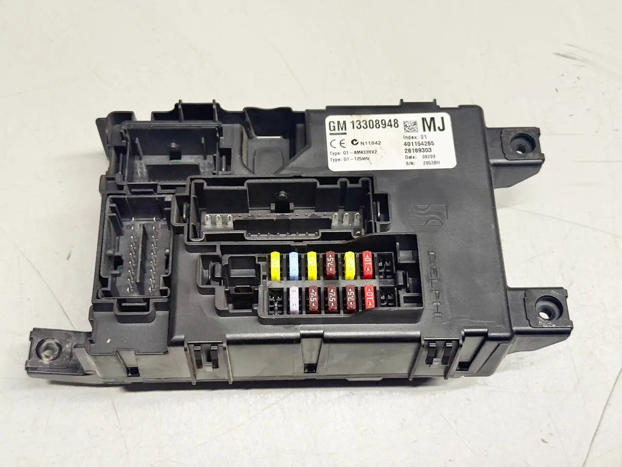 Sicherungskasten Steuergerät BCM Corsa-D 1.4L Opel Corsa-D 1.4L 2008 GM13308948