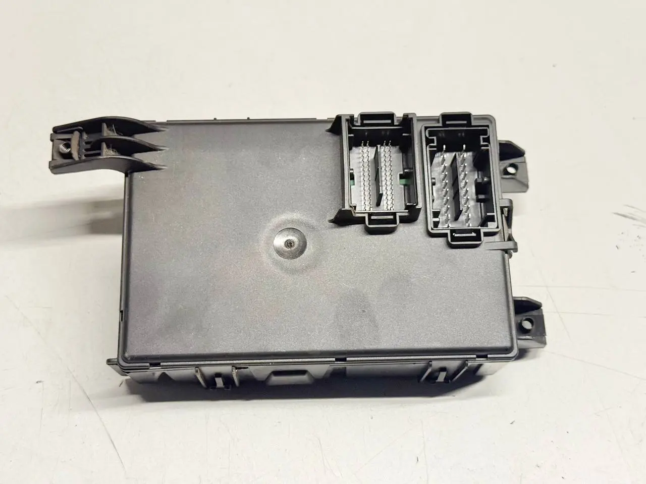 Sicherungskasten Steuergerät BCM Corsa-D 1.4L Opel Corsa-D 1.4L 2008 GM13308948