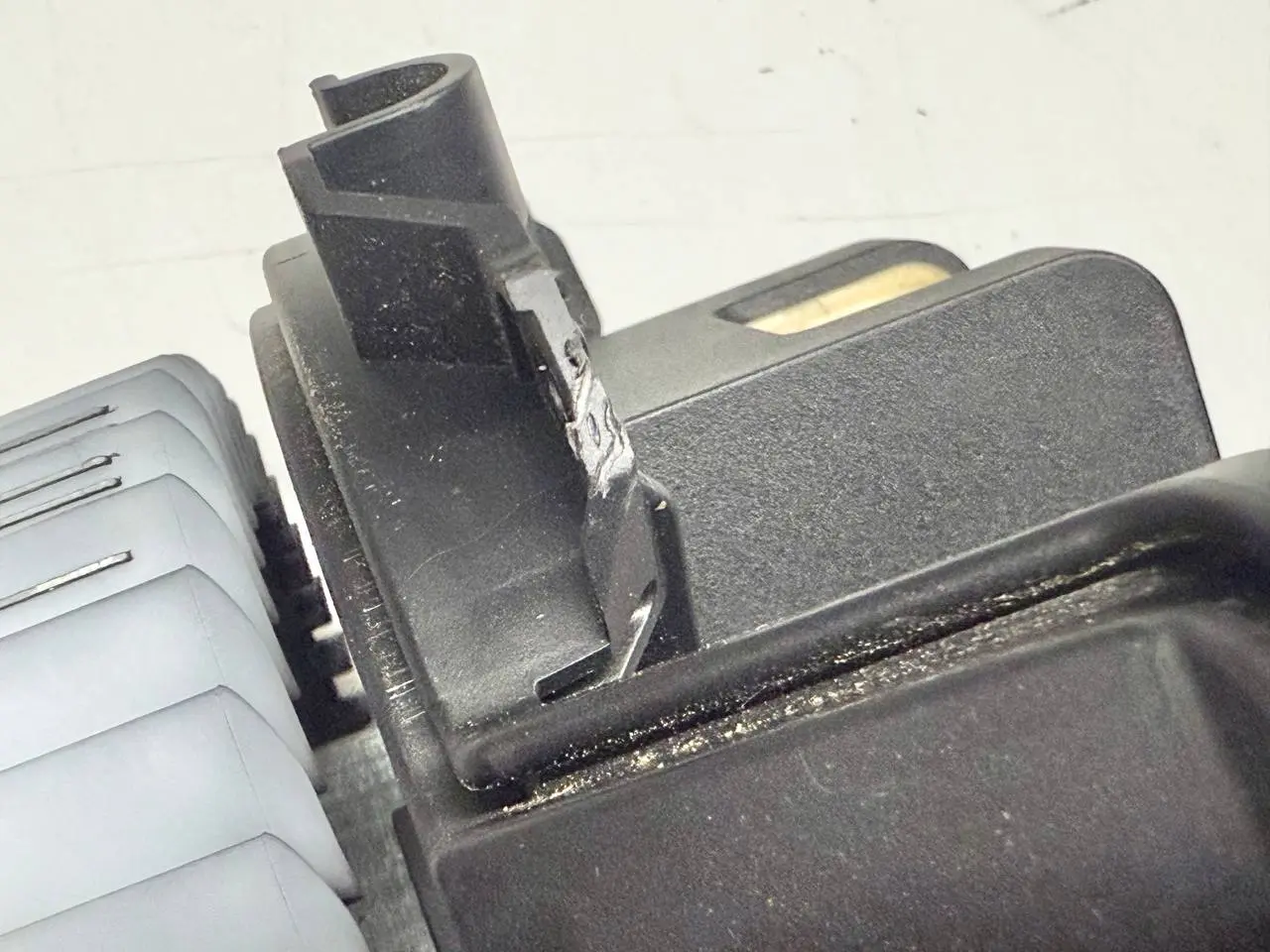 Gebläsemotor Heizungsgebläse Lüftermotor Opel Corsa-D 1.4L 2008 13317879