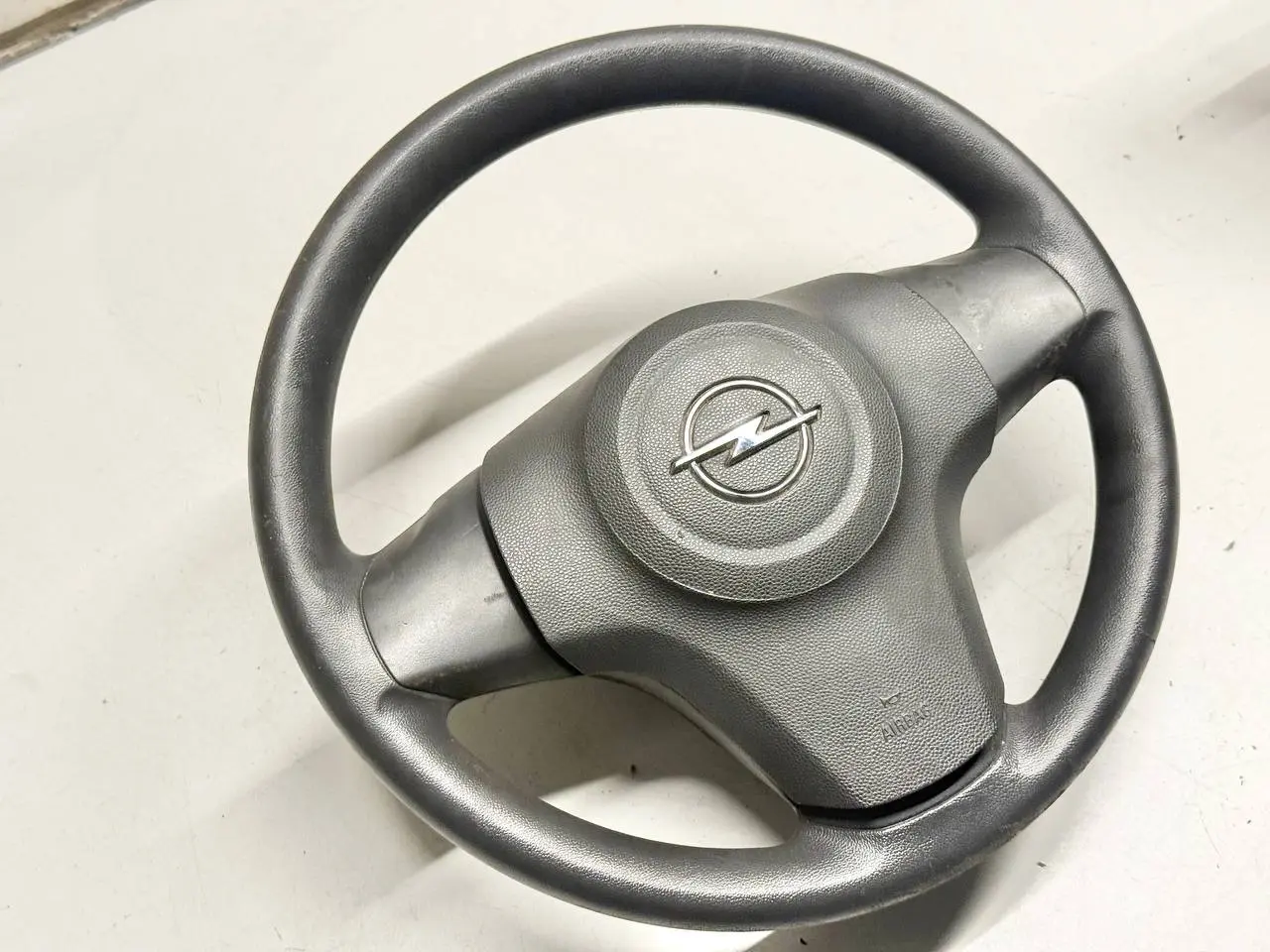 Multifunktionslenkrad oder Lenkrad ohne Opel Corsa-D 1.4L 2008 580908404251