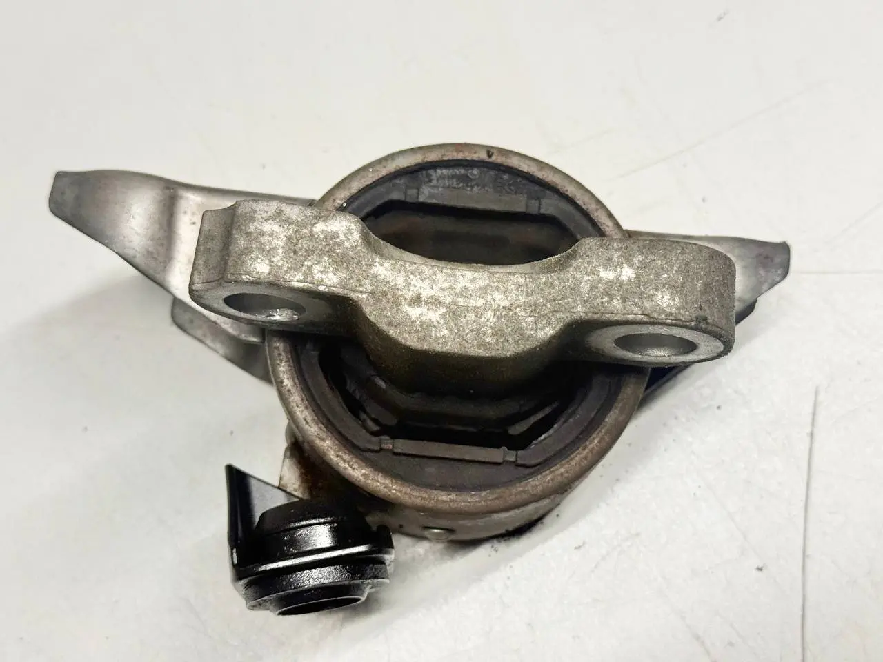 Motorlager Halterung Motorträger rechts für Opel Corsa-D 1.4L 2008 13130739