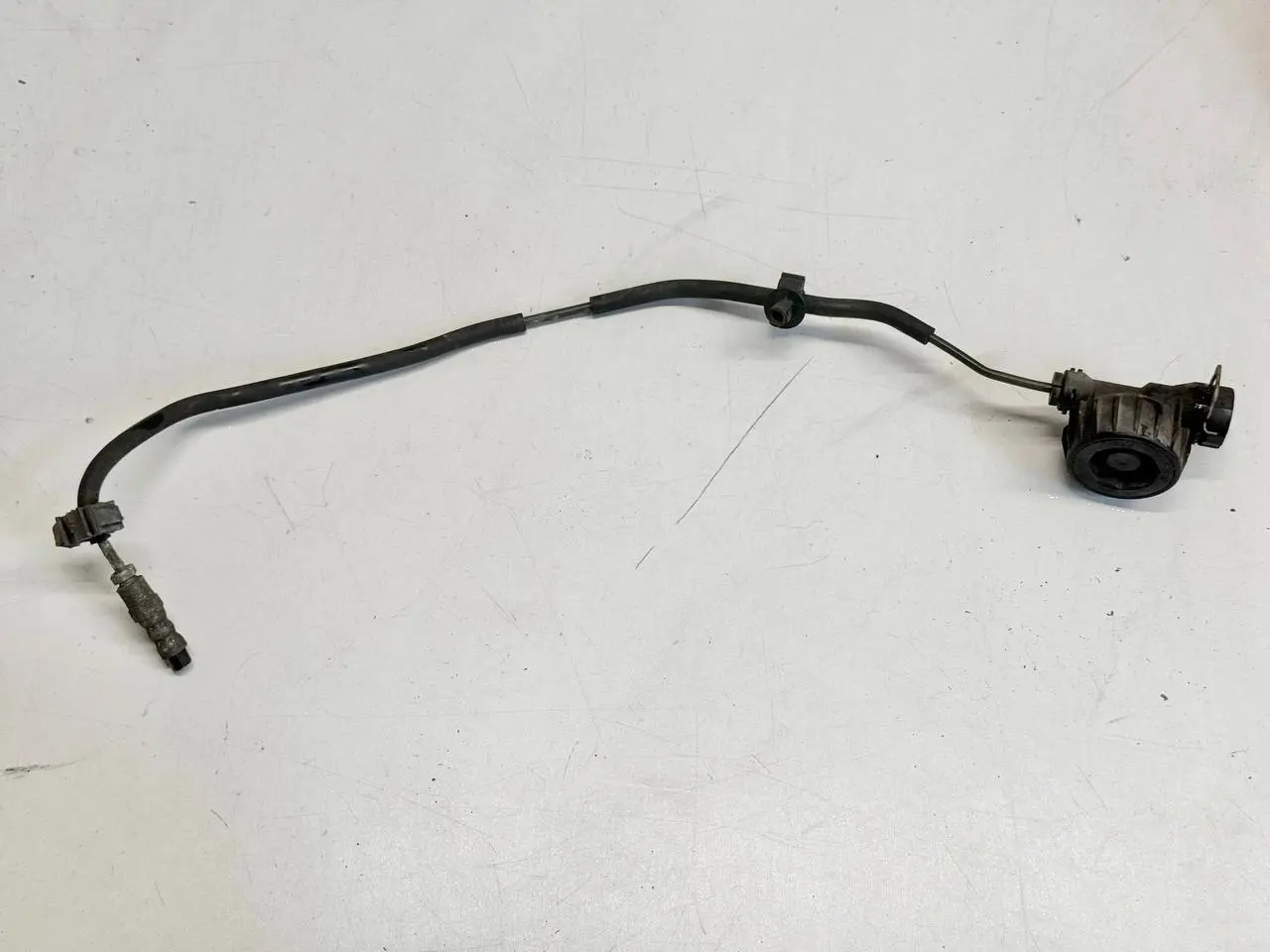 Kupplungsgeberzylinder Druckspeicher Passat 3C Opel Corsa-D 1.4L 2008 FM277001