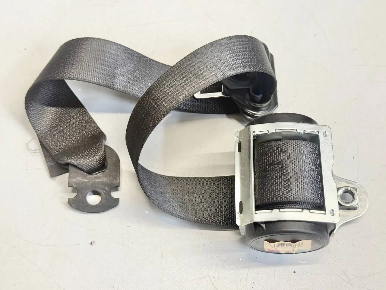 Sicherheitsgurt Gurt Anschnallgurt hinten links Opel Corsa-D 1.4L 2008 13290256