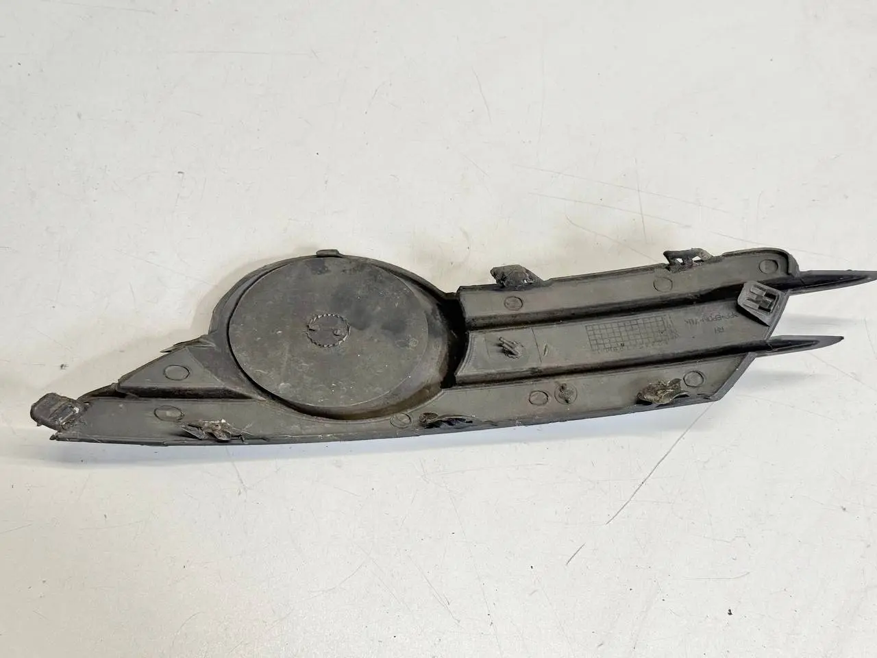 Abdeckung Stoßstange Blende vorne rechts Opel Corsa-D 1.4L 2008 13211481