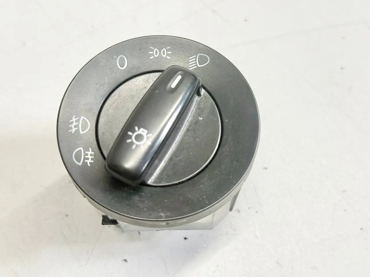 Lichtschalter Scheinwerferschalter VW Golf Plus 2006 5M1 1,6 FSI 1K0941431Q
