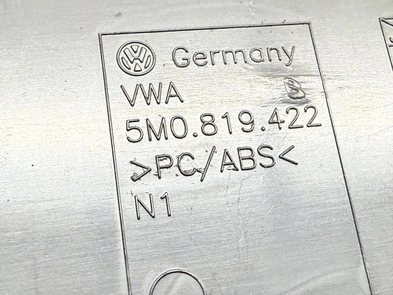 Blende Klimabedienteil Verkleidung Golf VW Golf Plus 2006 5M1 1,6 FSI 5M0819422