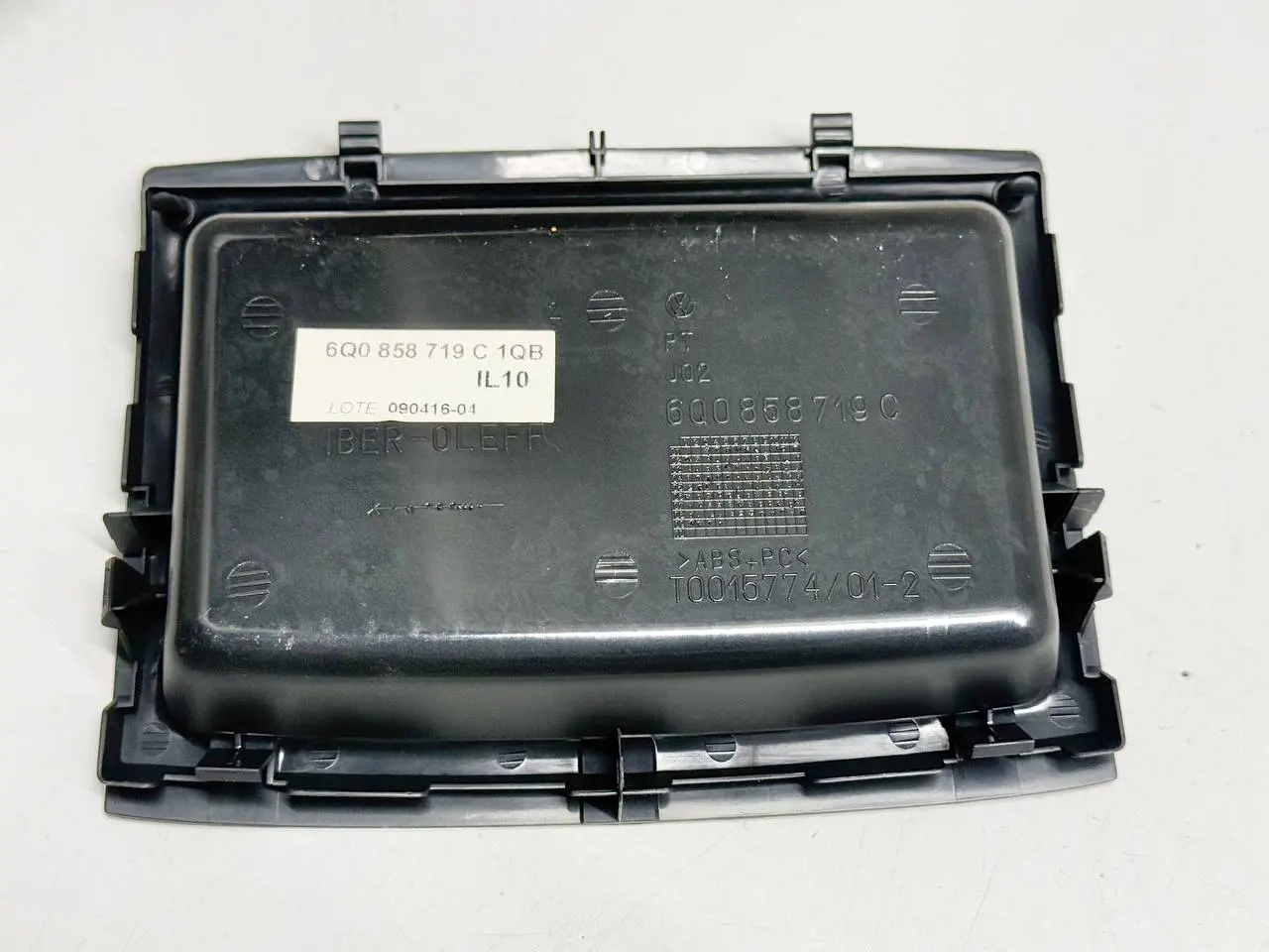 Ablagefach Staufach Fach Armaturenbrett Polo VW Polo 9N3 1,2L 2009 6Q0858719C