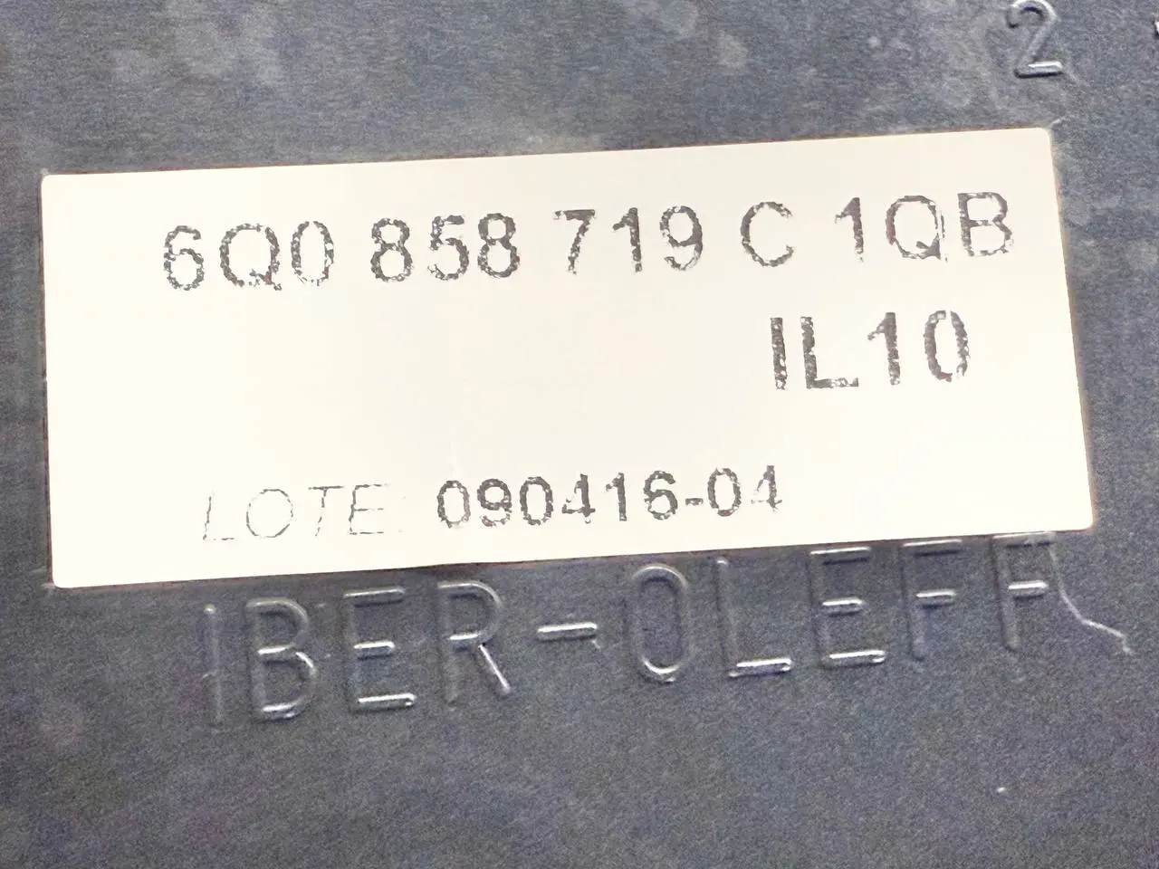 Ablagefach Staufach Fach Armaturenbrett Polo VW Polo 9N3 1,2L 2009 6Q0858719C
