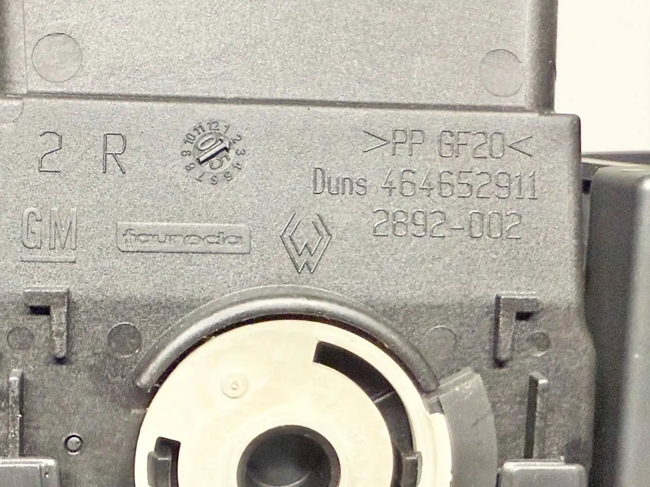 Lüftungsdüsen Mitte mit Warnblinkschalter und Opel MERIVA-A 1.4L 2005 13107741