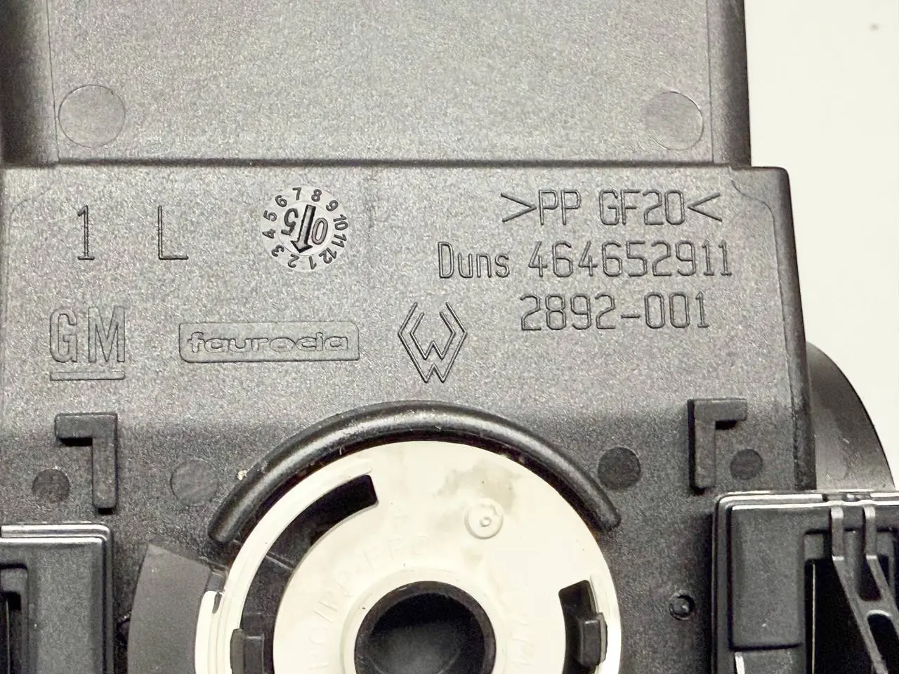 Luftdüse Lüftungsgitter Ausströmer Mitte Opel MERIVA-A 1.4L 2005 464652911