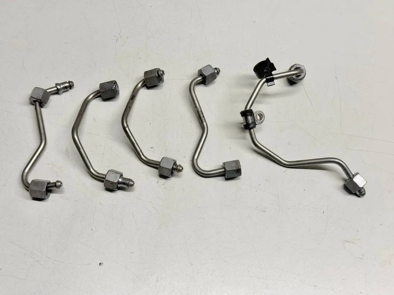 Rail Injektor Leitung Diesel Mercedes Benz W907 Sprinter 311 CDI 2023