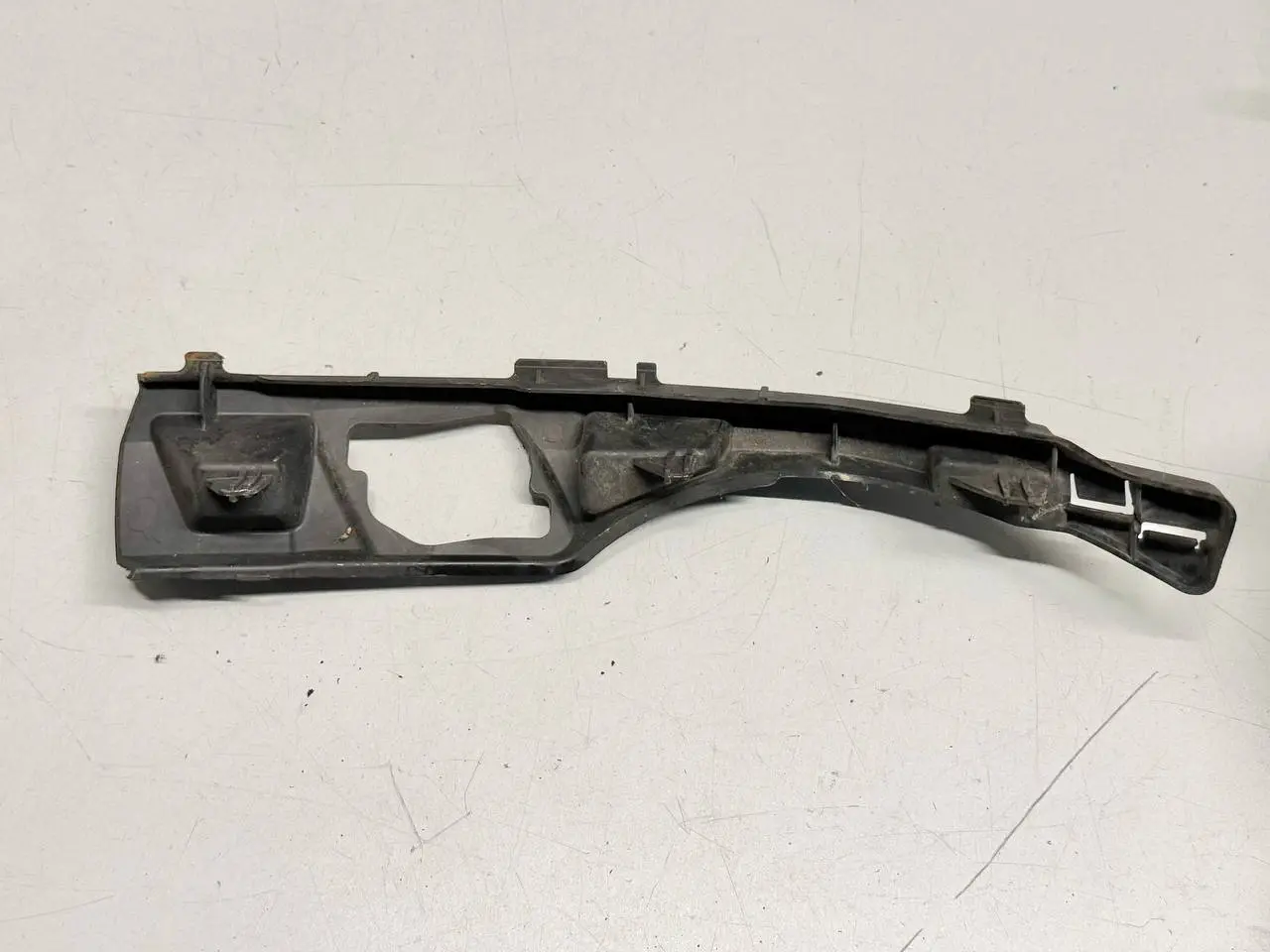 Stoßstange vorn Halterung Frontschürze Polo VW Polo 9N3 1,2L 2009 6Q0807723A