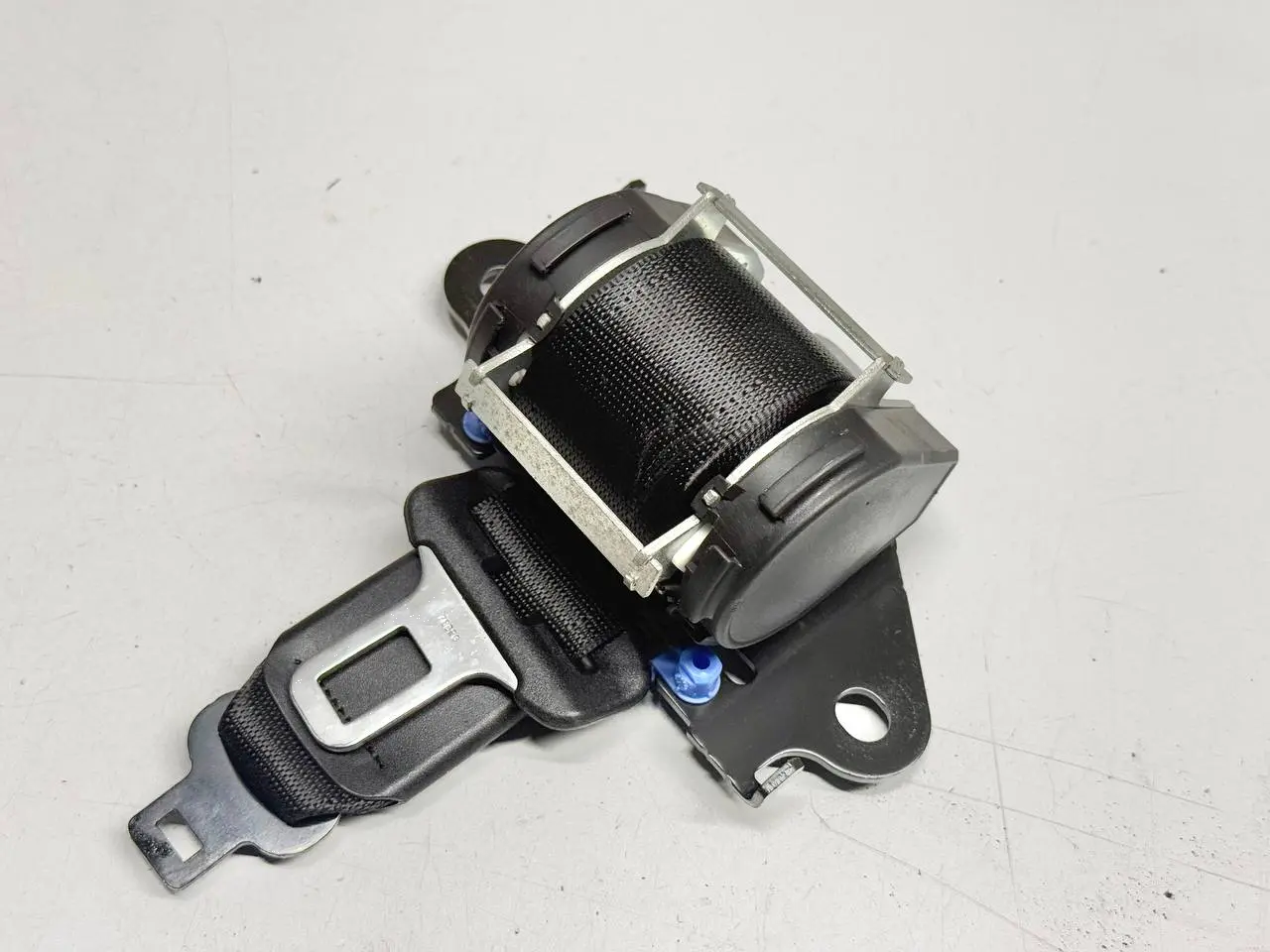 Sicherheitsgurt Gurt Anschnaller hinten mitte Opel MERIVA-A 1.4L 2005 4825C2PP