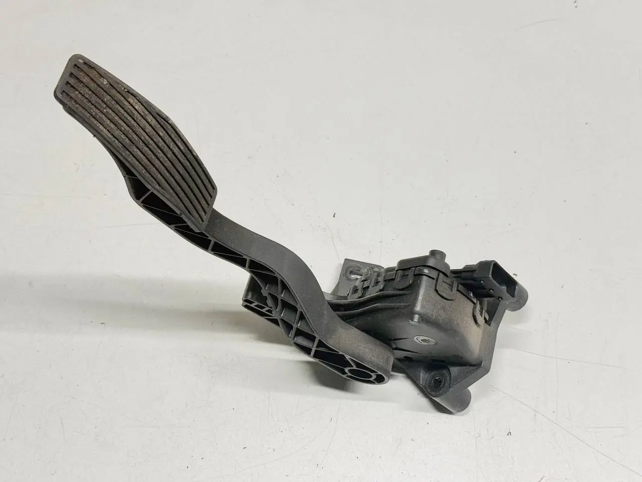 Elektrisches Gaspedal elektronisches Fahrpedal Opel MERIVA-A 1.4L 2005 93335443