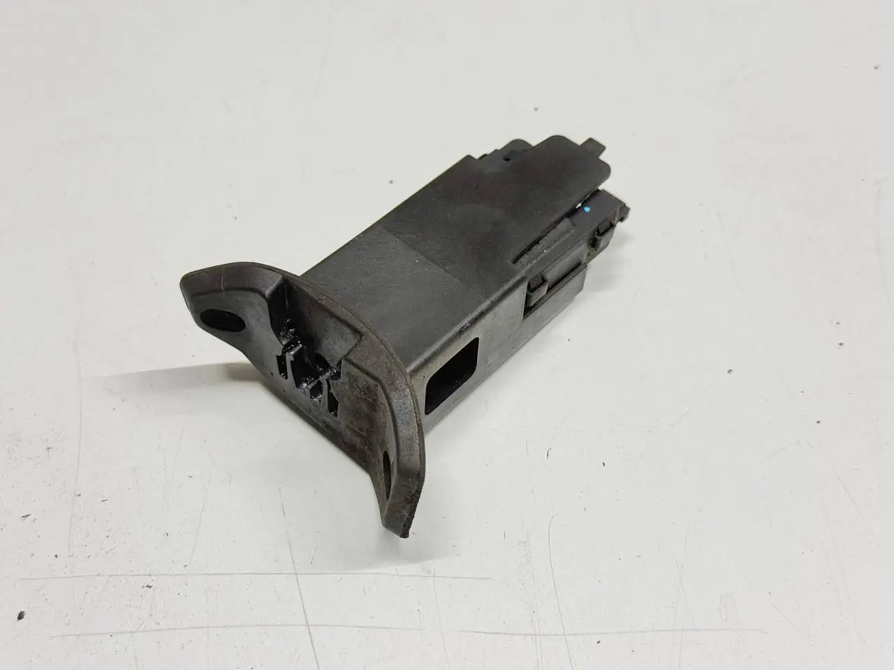 Stellmotor ZV Tankklappe Opel MERIVA-A 1.4L 2005 13120789