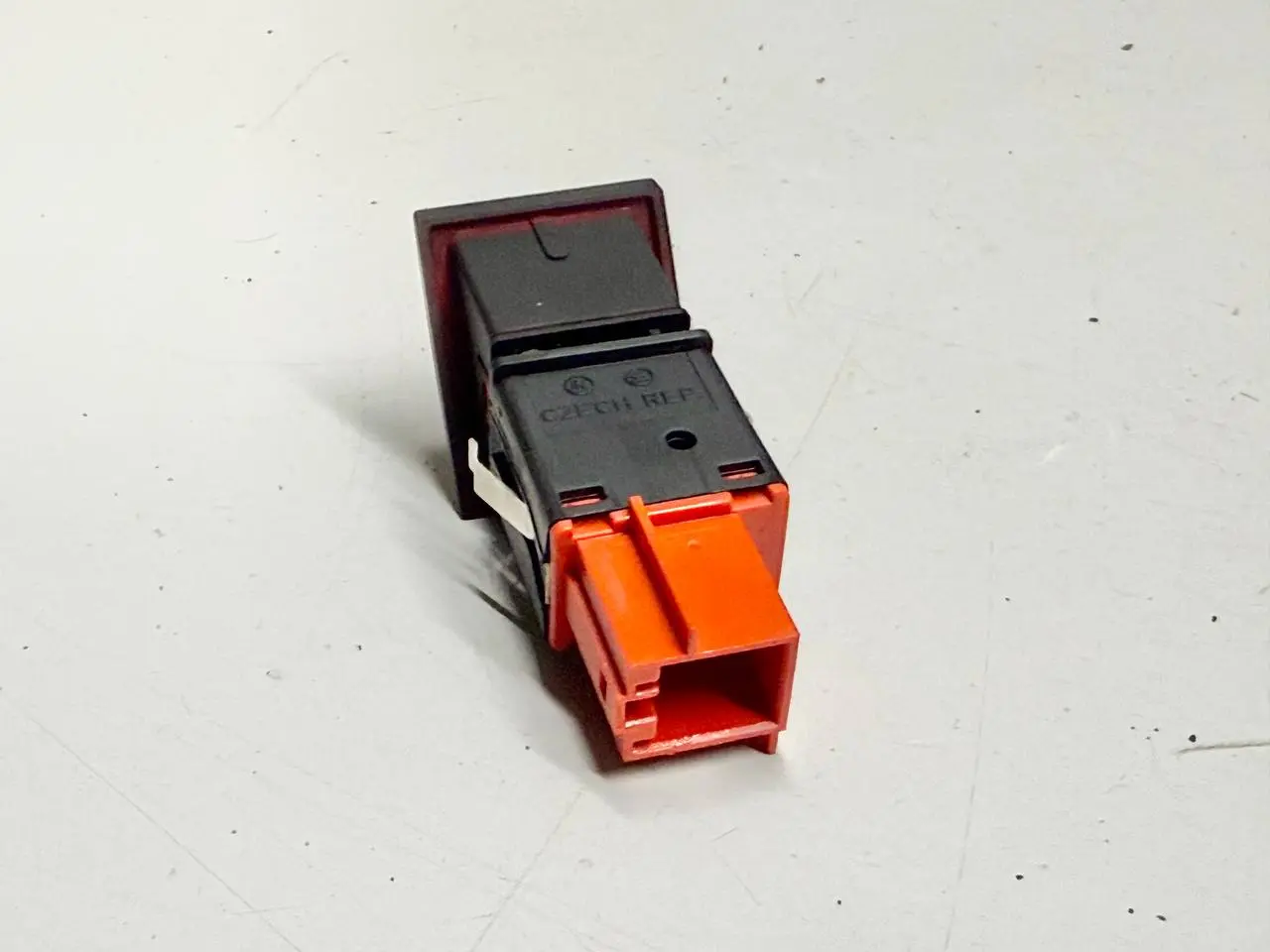 Warnblinkschalter Warnblinktaster SKODA Roomster/Fabia 5J0 1.4 2010 5J0953235A