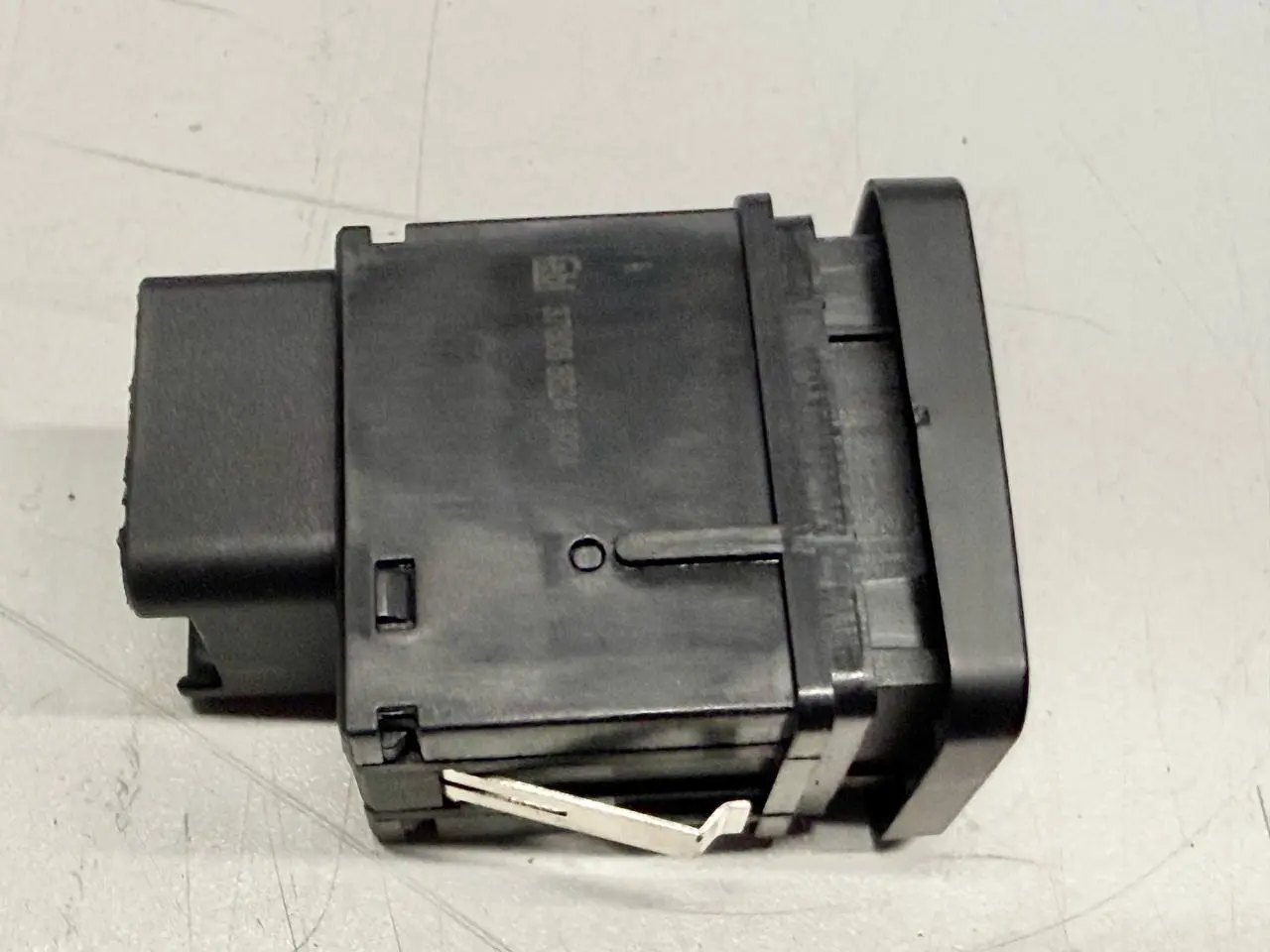 Steuergerät ECU TCM BCM A4 A5 8T VW Passat 3C Limo 1.9L TDI 3760686240924