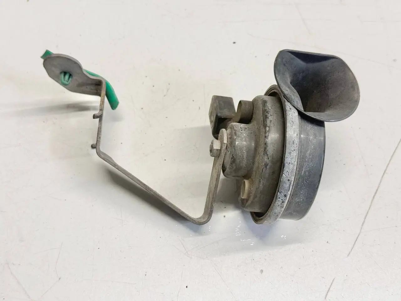Signalhorn Hupen Fanfare Hochton 500 Hz VW Passat 3C Limo 1.9L TDI 3C0951223