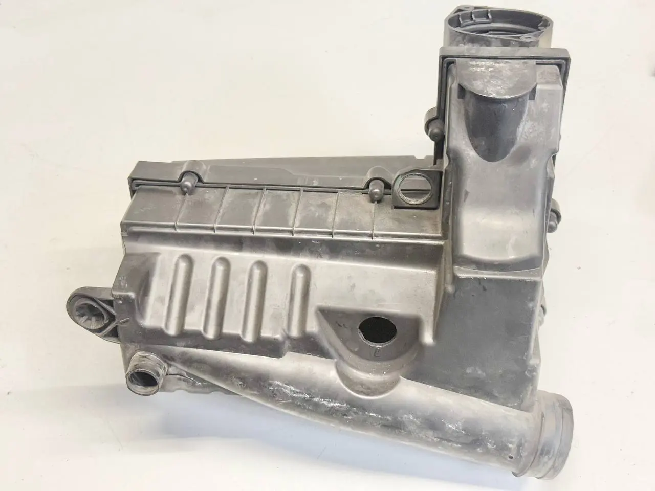Luftfiltergehäuse Tiguan 5N Passat 3C Limo VW Passat 3C Limo 1.9L TDI 3C0129607