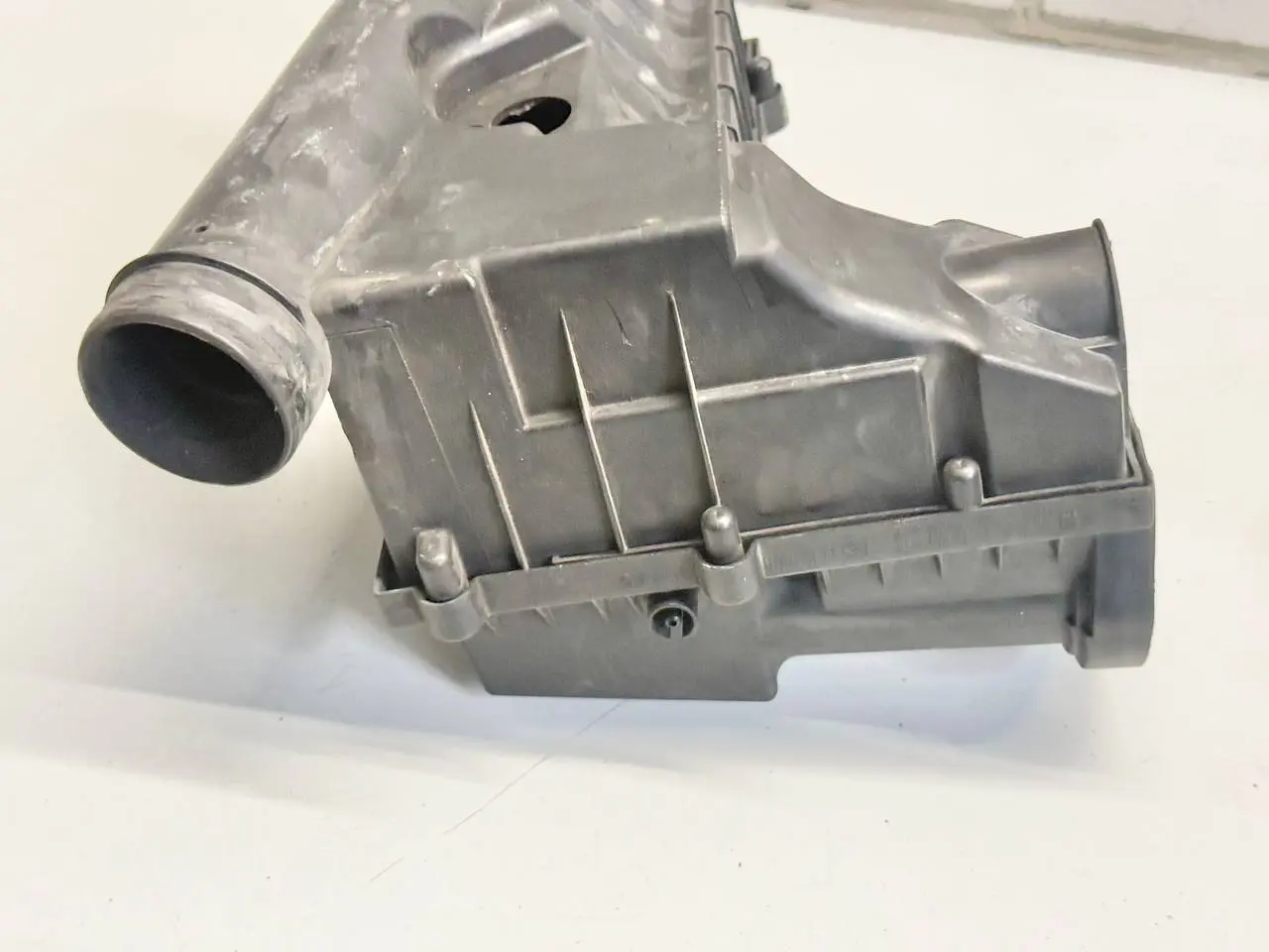 Luftfiltergehäuse Tiguan 5N Passat 3C Limo VW Passat 3C Limo 1.9L TDI 3C0129607