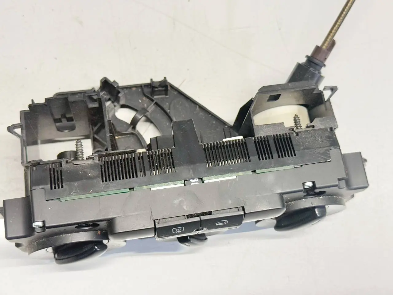 Klimabedienteil Heizungsbedienung Passat VW Passat 3C Limo 1.9L TDI 3C0907044AG