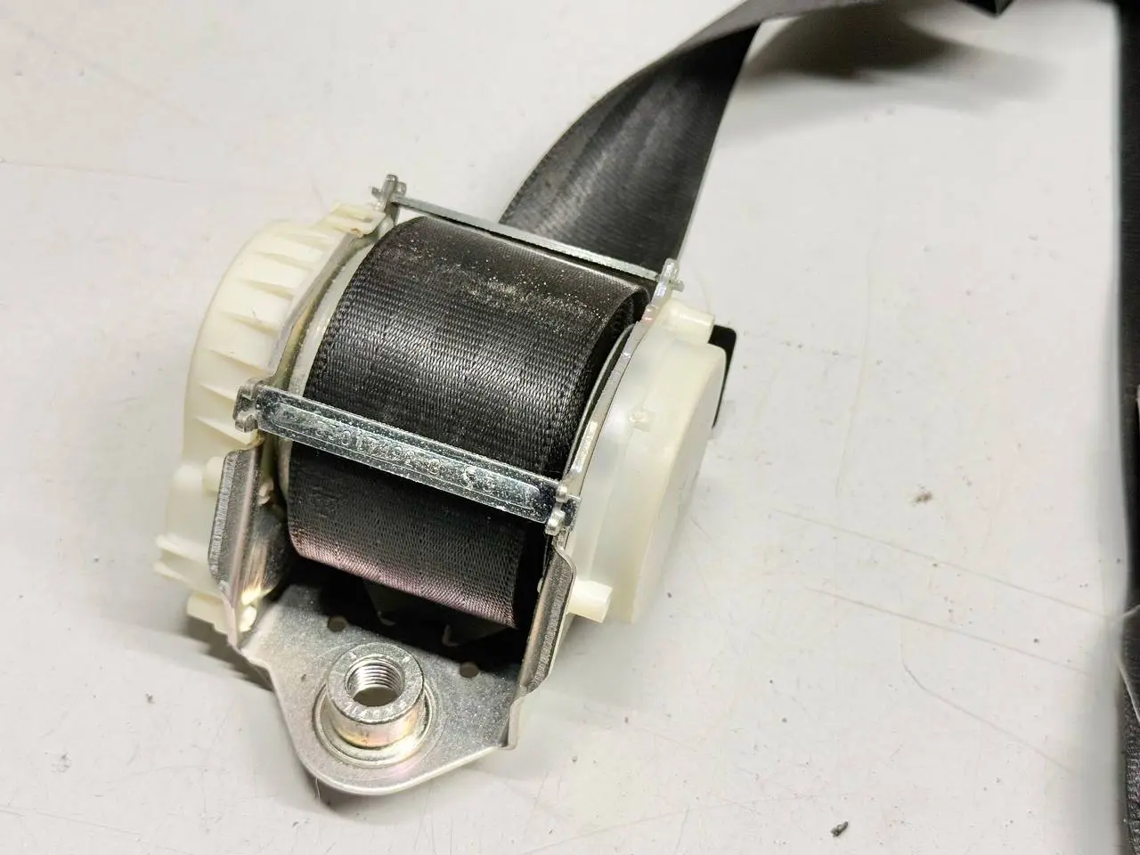 Airbagsteuergerät VW Passat 3C Limo 1.9L TDI 3C0857805G
