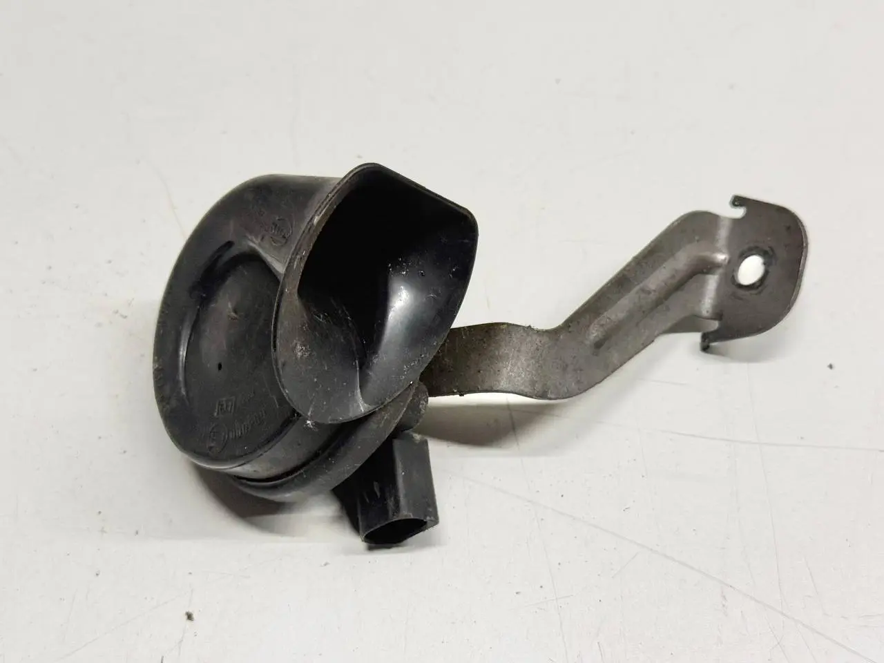 Hupe Fanfare Signalhorn Hochton Passat 3C VW Passat 3C Limo 1.9L TDI 3C0951221