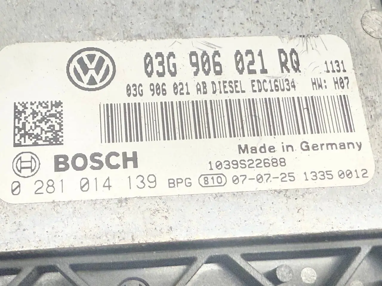 Motorsteuergerät ECU Steuergerät Passat VW Passat 3C Limo 1.9L TDI 03G906021RQ