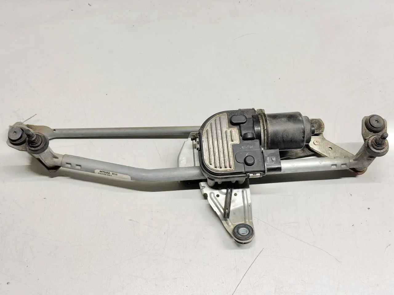 Wischermotor vorne mit Gestänge und Bock VW Passat 3C Limo 1.9L TDI 3C1955023E