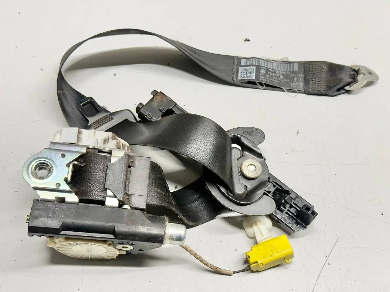 Sicherheitsgurt Gurt vorne links Passat VW Passat 3C Limo 1.9L TDI 3C1857705F