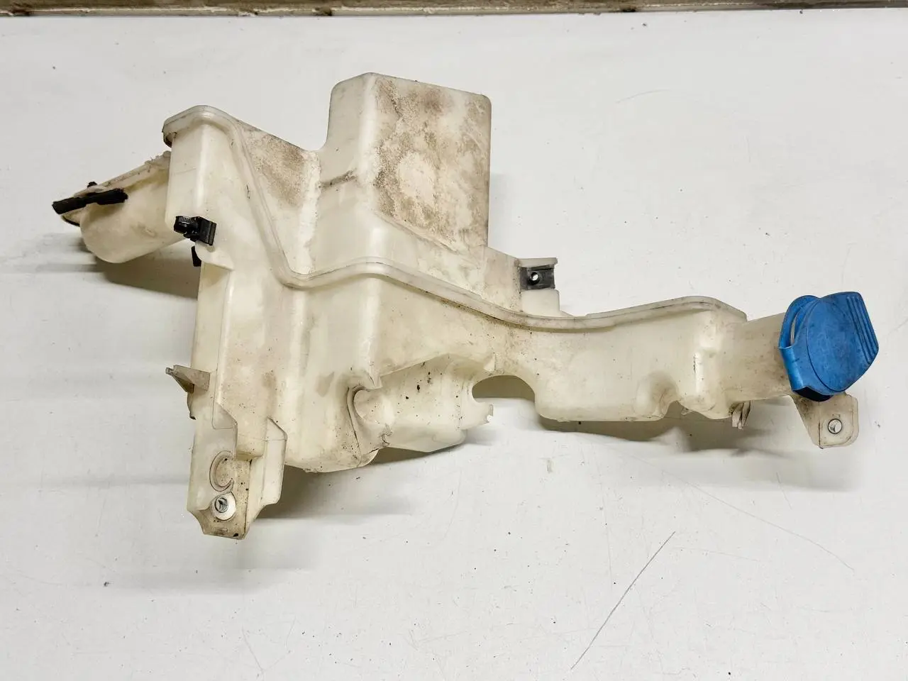 Wischwasserbehälter SRA Xenon B6 Passat 3C VW Passat 3C Limo 1.9L TDI 3C0955453