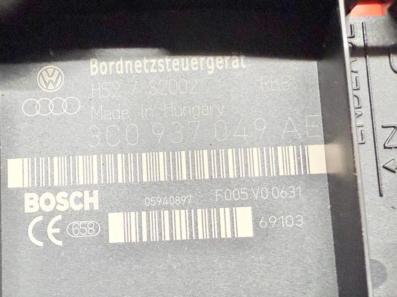 Bordnetzsteuergerät VW Golf Plus 2006 5M1 1,6 FSI 3C0937049AE